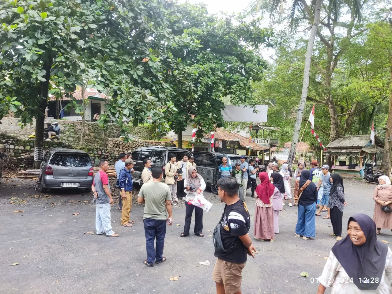 Peduli Kasih korban Bencana Loji